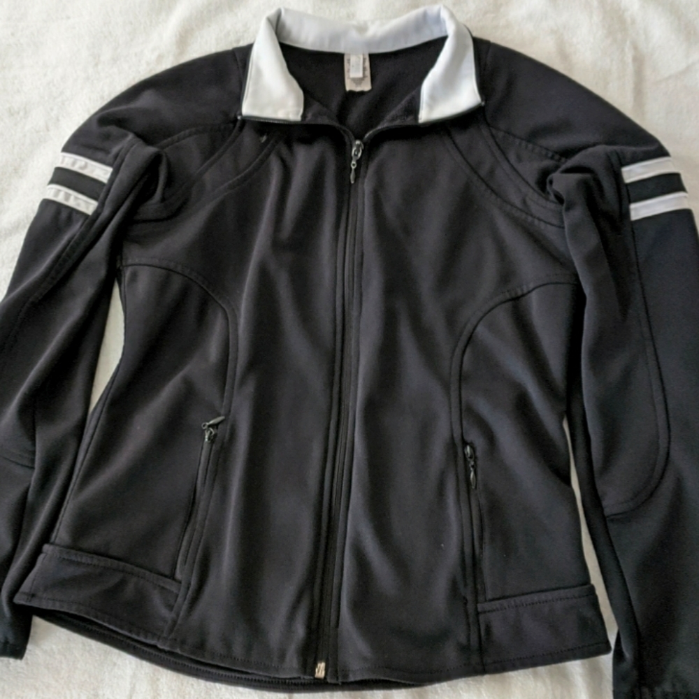Inspire women fitted zip up jacket black